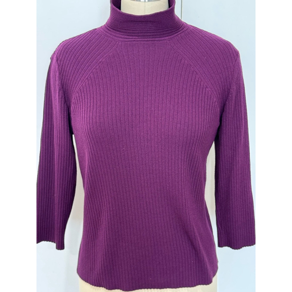 Women's Motto mock Turtleneck sweater Size M Purple Ribbed Knit 3/4 Sleeve - Picture 1 of 6